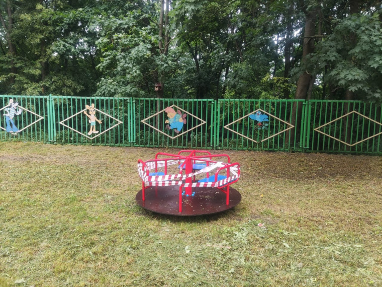 Поставка и установка детской игровой площадки на дворовой территории домов 2, 4 по ул. Зеленая п. Майский, Белгородский район.